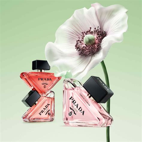 prada flower frog